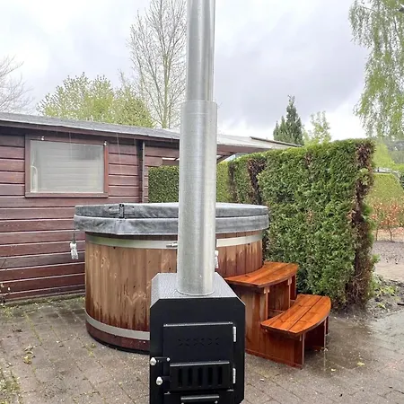 Hermelijn Holiday home Hulshorst