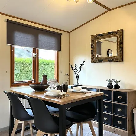 Holiday home Hermelijn Hulshorst